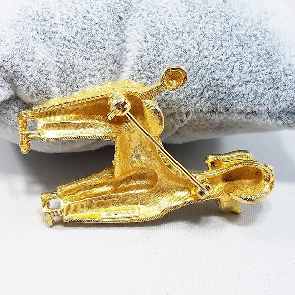 Vintage CORO Dog Brooch Pin, Gold Tone, Textured Poodle Pin, Red Rhinestone Eye - Picture 5 of 10